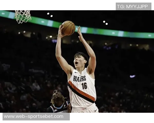 拓媒分析：杨瀚森需改善失误频率提升三分投篮能力简化低位单打动作